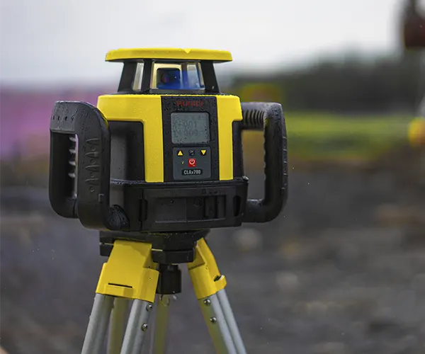 muestra de alquiler equipo topografico